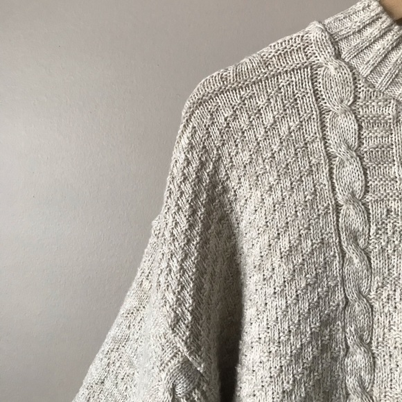 VTG Reworked Cropped Sweater - Picture 4 of 11
